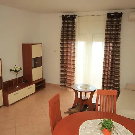 Apartment Comfort Sea View With Parking And Two Bedrooms *