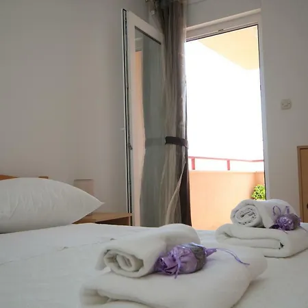 Comfort Sea View With Parking And Two Bedrooms Apartment Baska Voda